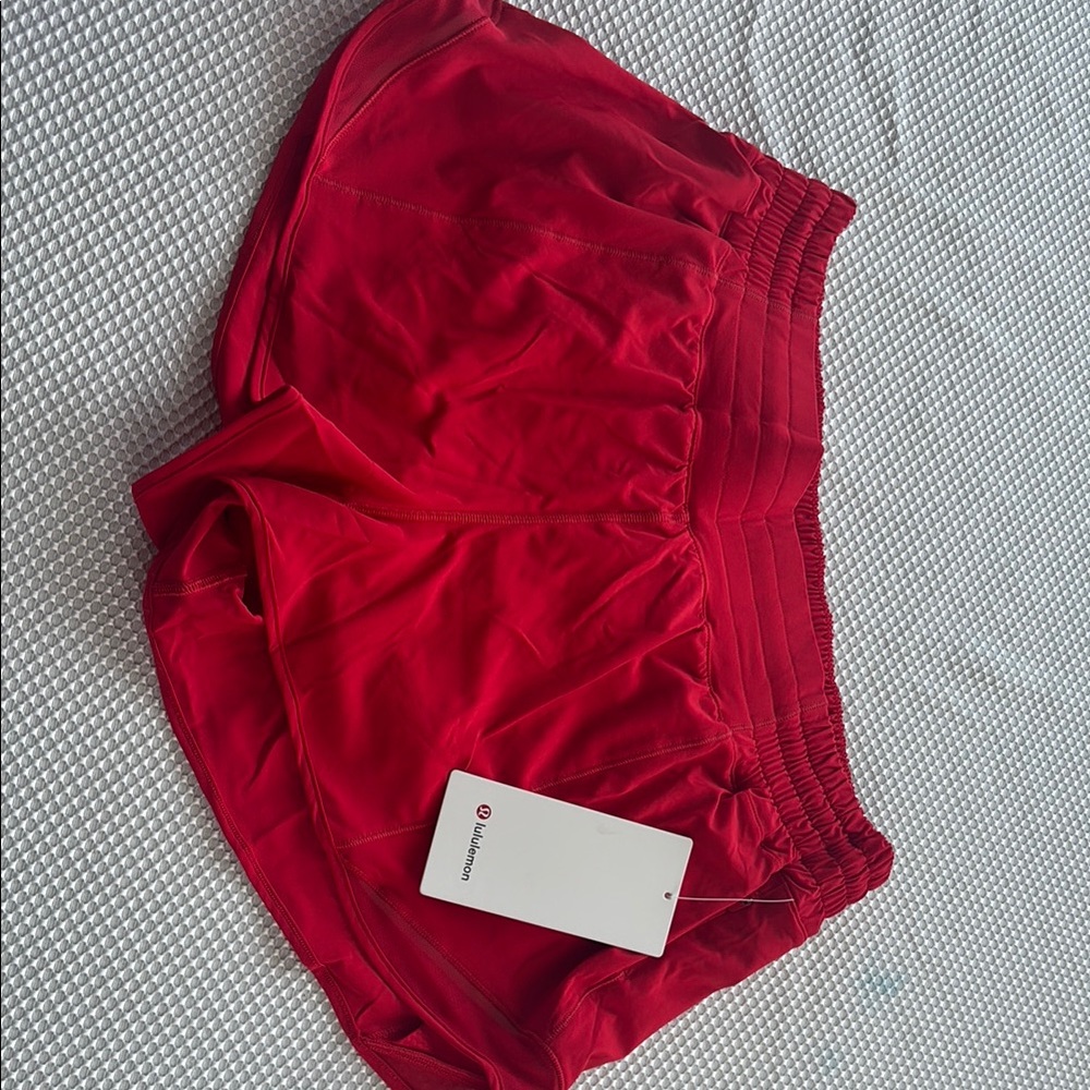 Never Worn Lululemon Hotty Hot, Size 12, High Rise, 2.5 Length Shorts